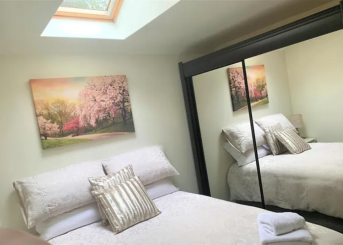 2 Bedroom Back Garden Escape Шале